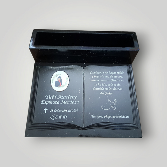 Lapida de cuarzo negra con base