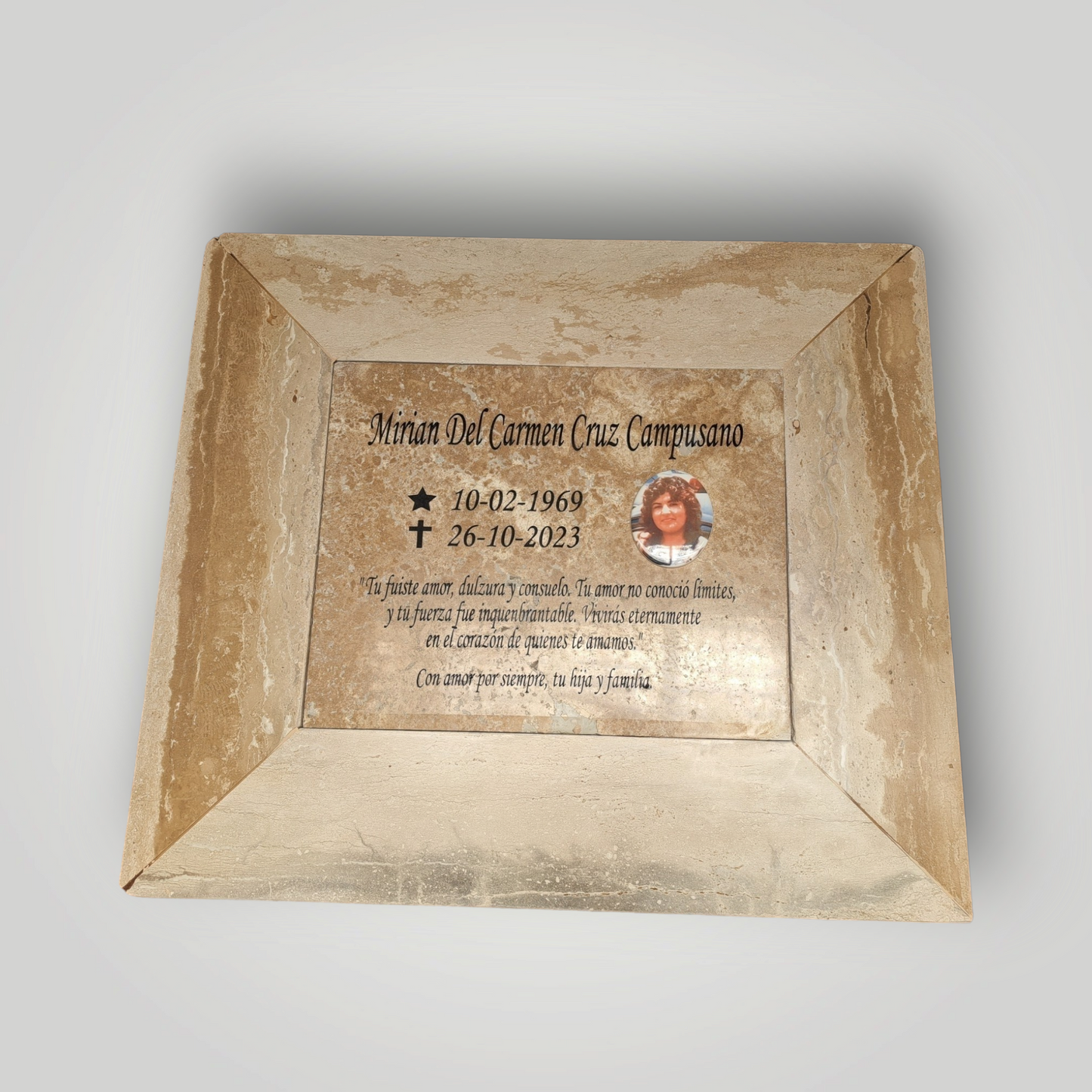 Lapida para nicho de mármol travertino