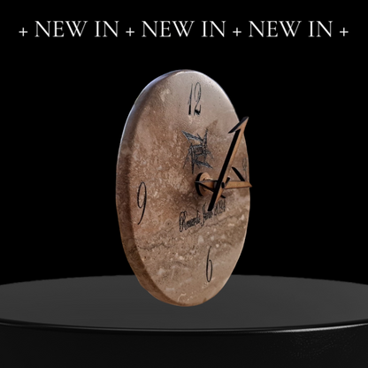 Reloj de escritorio de mármol travertino