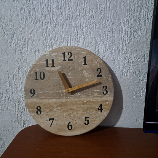 Reloj de mármol travertino A2